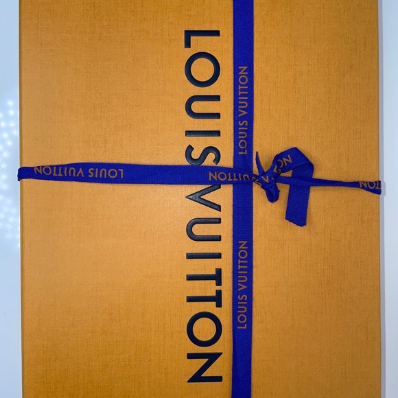 Louis Vuitton Monogram Silk BrownDouble GentlyUsed - Picture 13 of 13